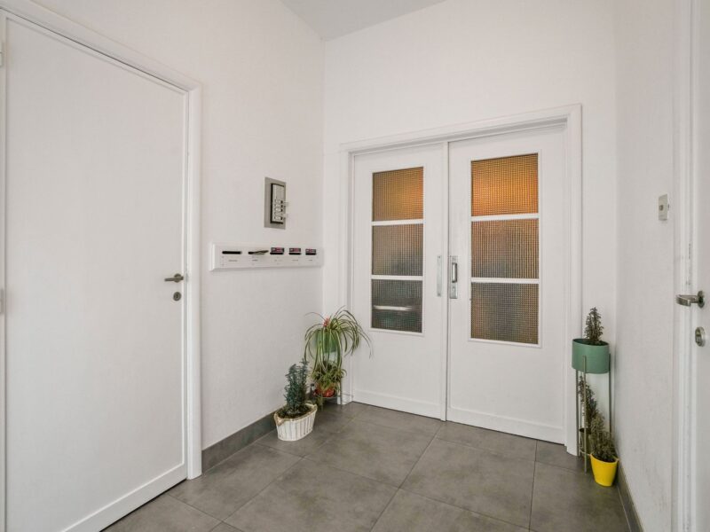 Tweeslaapkamerappartement met karakter in de Tarwestraat